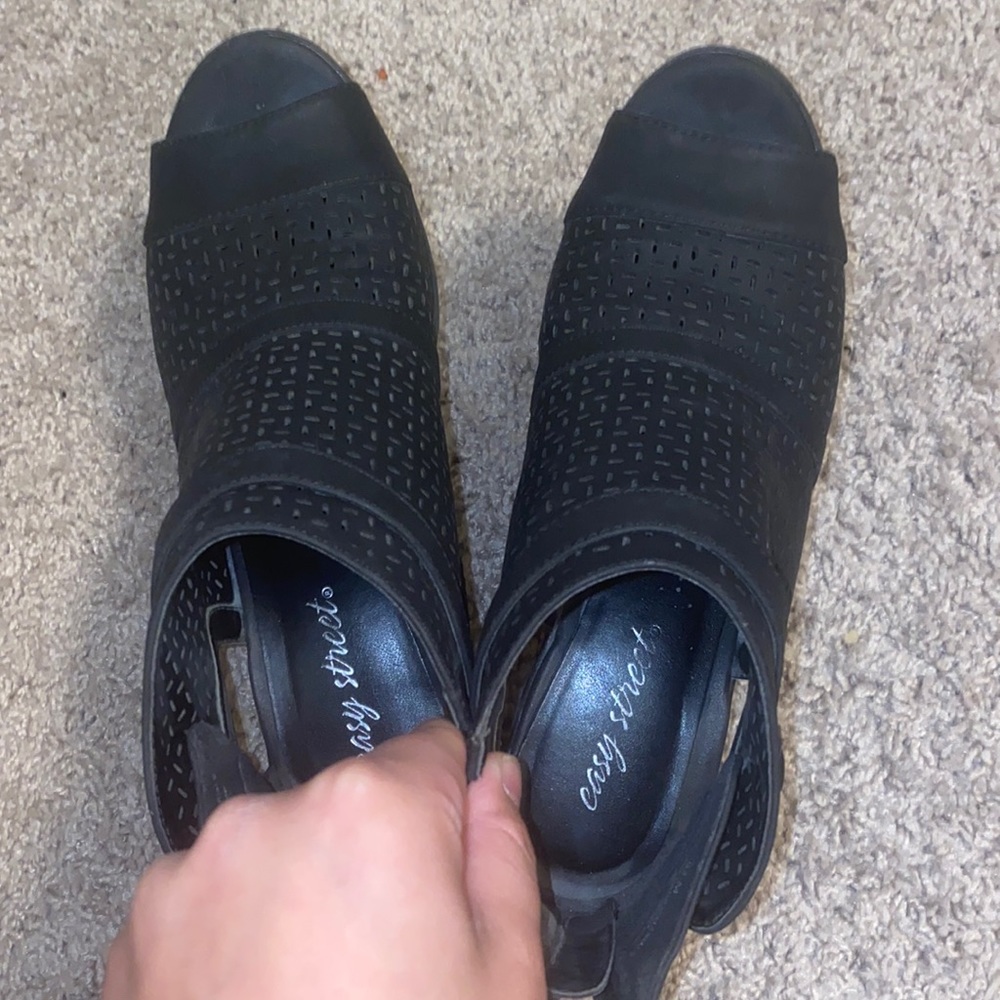 Size 8.5 bootie